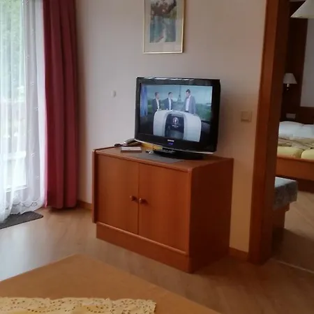 Pensionat Aggenstein 3*